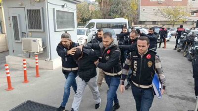 Şanlıurfa’da, Karaköprü ilçesine bağlı Akpiyar Mahallesi’nde bir mobilya mağazasına ve