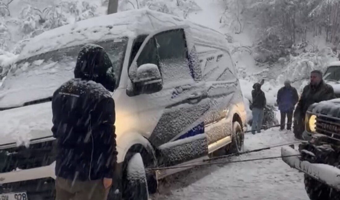 Düzce’de yayla turuna çıkan Düzce Safari Off-Road kulübü üyeleri, Samandere