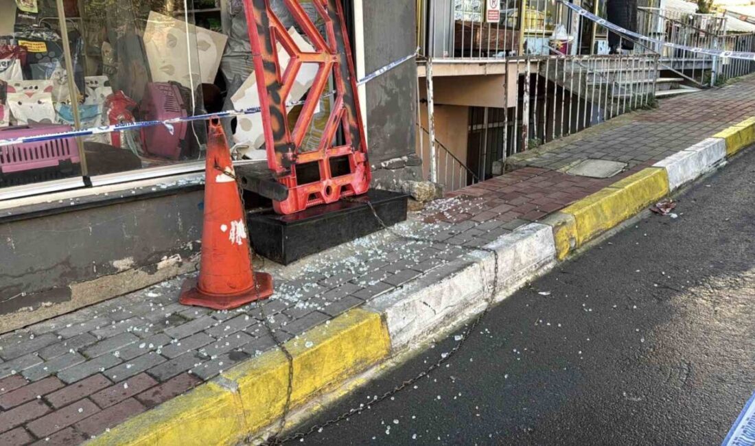 Sarıyer’de, Akgün Sokak’ta bulunan 2 katlı bir binanın üst katında