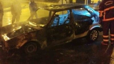 Kastamonu’da bir Tofaş-Fiat marka otomobil, seyir halindeyken alevlere teslim oldu
