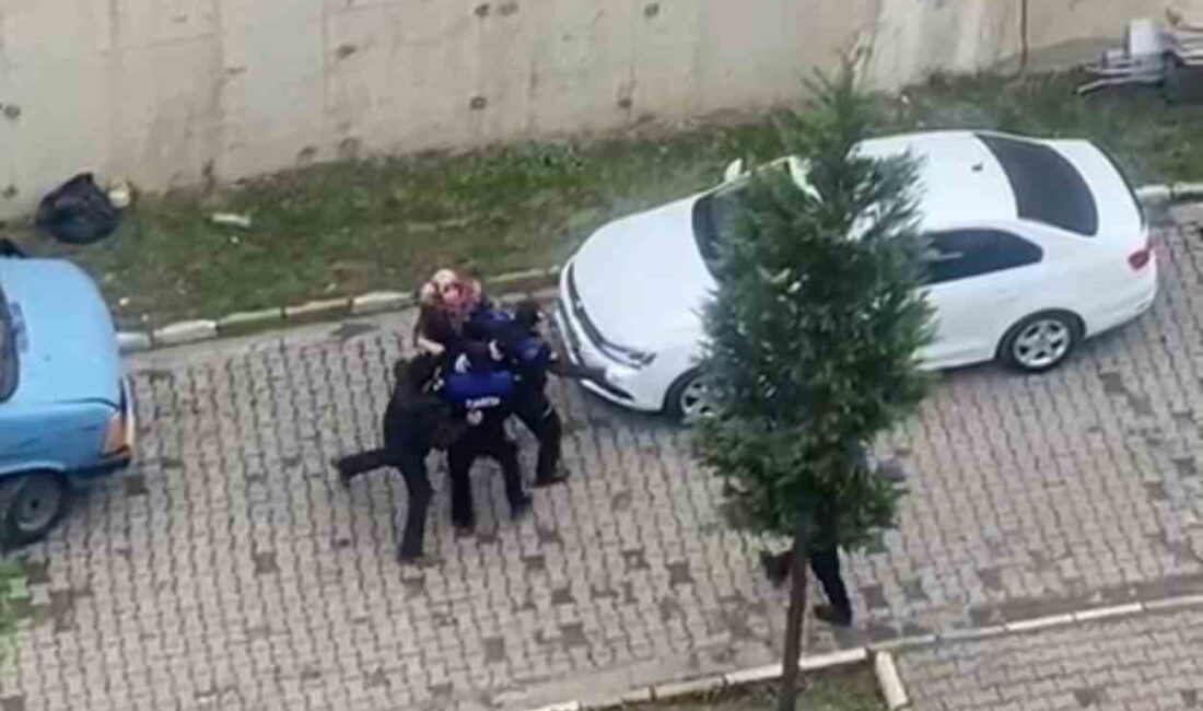 Karabük’te, site içerisinde karton toplamalarına yasak olmasına rağmen bunu yapan