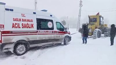 Sivas’ta yer alan bir köyde rahatsızlanan hamile bir kadına ulaşmak