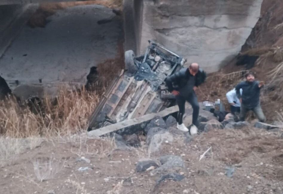 Sivas-Malatya karayolunda meydana gelen trafik kazasında bir kişinin hayatını kaybettiği
