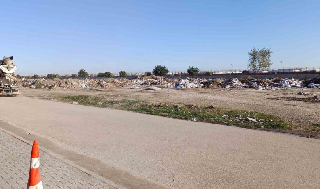 Adana, bugün sabah saatlerinde şok edici bir cinayete sahne oldu.