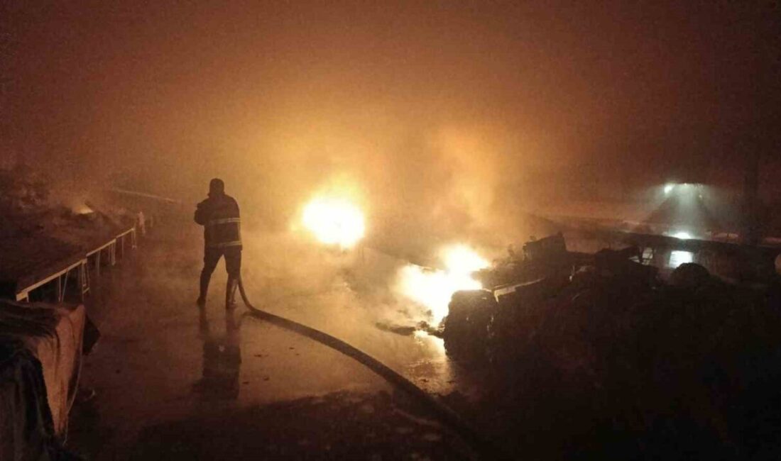 Yozgat’ın Sorgun ilçesine bağlı Çay Mahallesi’ndeki semt pazarında yangın çıktı.