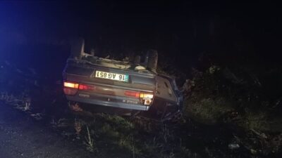 Bilecik’te yaşanan trafik kazasında bir otomobil su kanalına uçtu ve