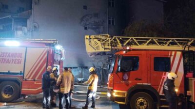 Sultanbeyli ilçesinde akşam saatlerinde bir boya kaporta dükkanında çıkan yangın,