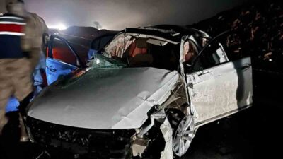 Diyarbakır’ın Çınar ilçesinde bir otomobilin takla atması sonucunda meydana gelen
