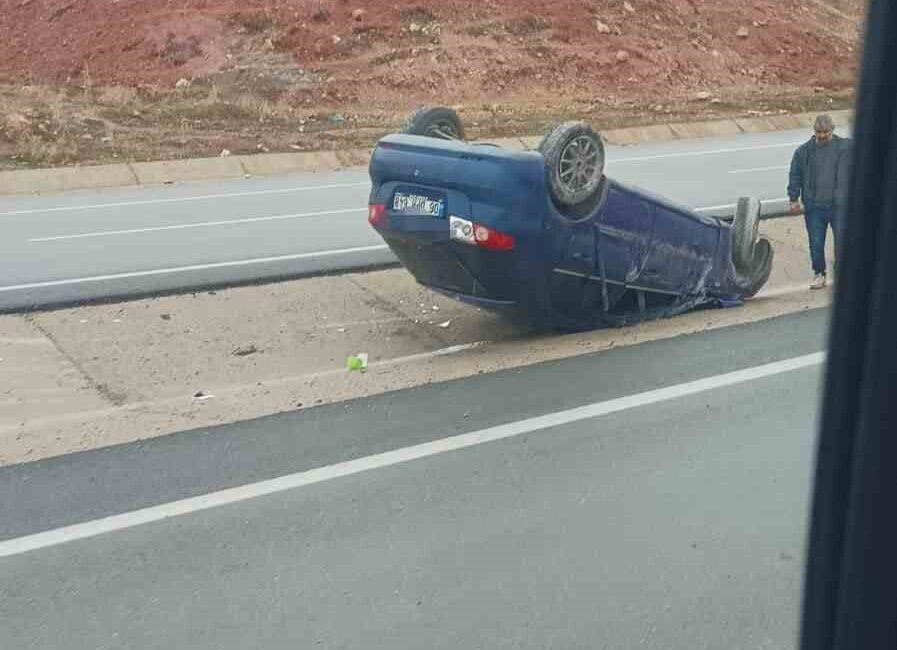 Siirt’in Kurtalan ilçesinde bir otomobilin sürücüsünün kontrolünü kaybetmesi sonucu meydana