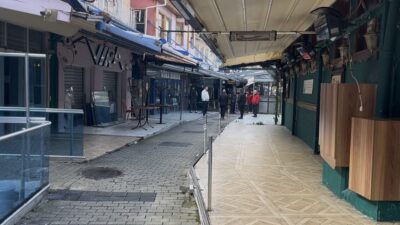 Bursa’nın tarihi Arap Şükrü Sokağı, İstanbul’un Çiçek Pasajı’na rakip olarak
