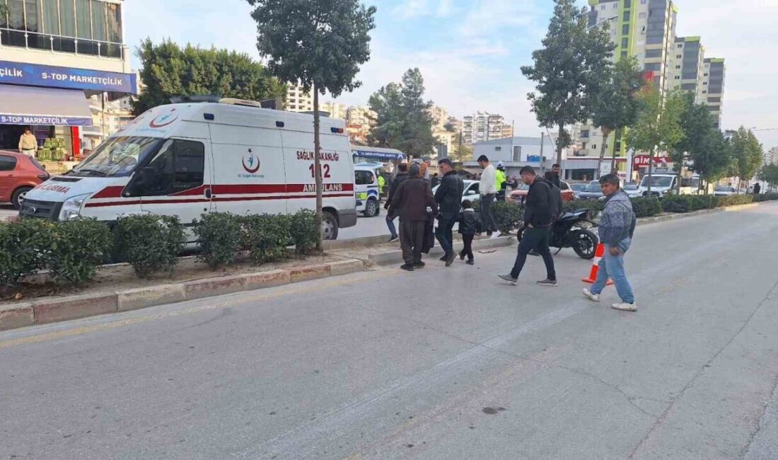 Tarsus ilçesinde meydana gelen trafik kazasında 3 kişi yaralandı. Kaza,