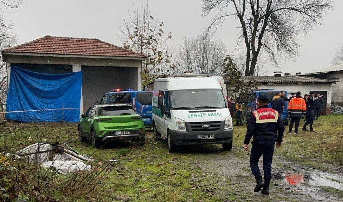 Zonguldak’ın Devrek ilçesinde bir kasap, kendi tavuk çiftliğinde intihar etti.