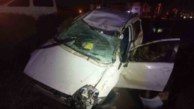 Ergene ilçesinde alkollü bir sürücü, virajı alamayarak kullandığı aracın su