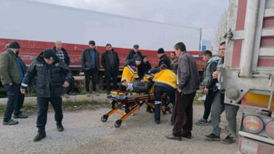 Afyonkarahisar’da bir trafik kazası meydana geldi ve kontrolü kaybeden bir