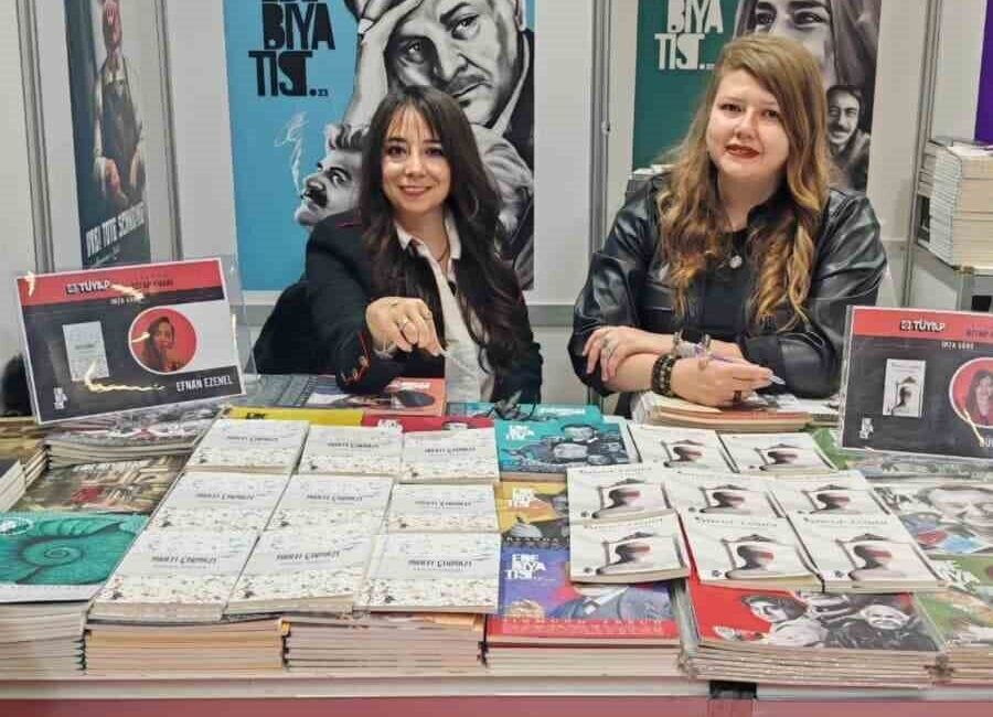 Çağdaş Türk şiirinin genç kuşak temsilcileri arasında bulunan Gülşah Demirci