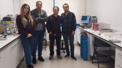 Bursa Uludağ Üniversitesi Fen-Edebiyat Fakültesi Fizik Bölümü’nden Prof. Dr. Özkan