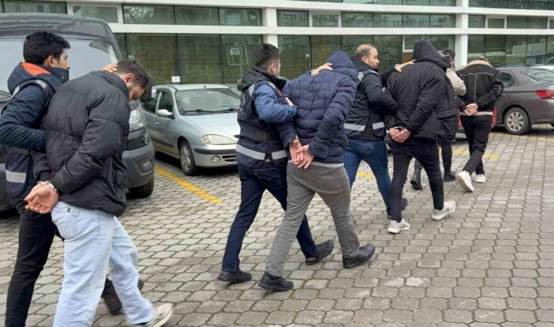 Samsun’un İlkadım ilçesinde tütün ürünleri kaçakçılığına yönelik gerçekleştirilen eş zamanlı