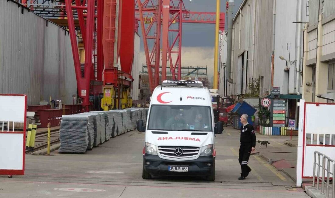 Tuzla bölgesinde bir tersanede meydana gelen iş kazasında, inşaat iskelesinin