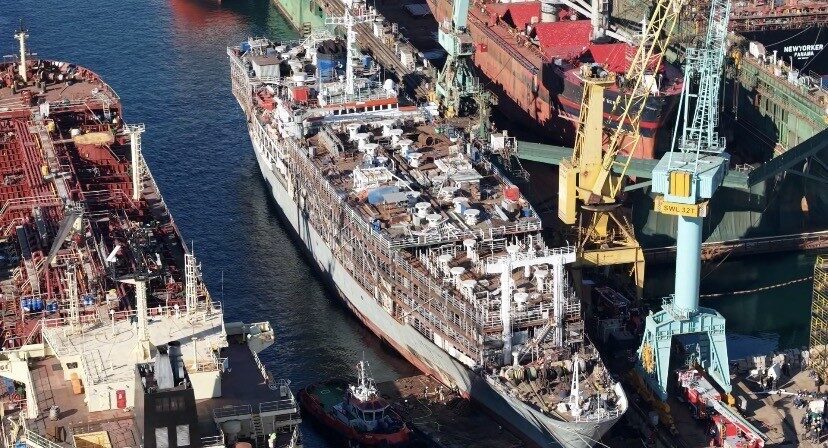 Tuzla Tersanesi’nde bulunan “Zein 1” adlı gemide, henüz belirlenemeyen bir