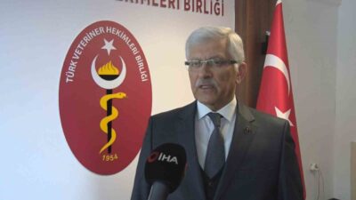 Türk Veteriner Hekimleri Birliği (TVHB) Başkanı Ali Eroğlu, Mehmet Akif