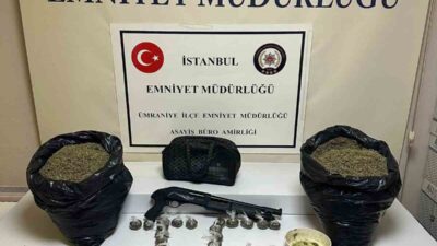 İstanbul’un Ümraniye ilçesinde bir uyuşturucu satıcısına ait eve düzenlenen operasyonda,