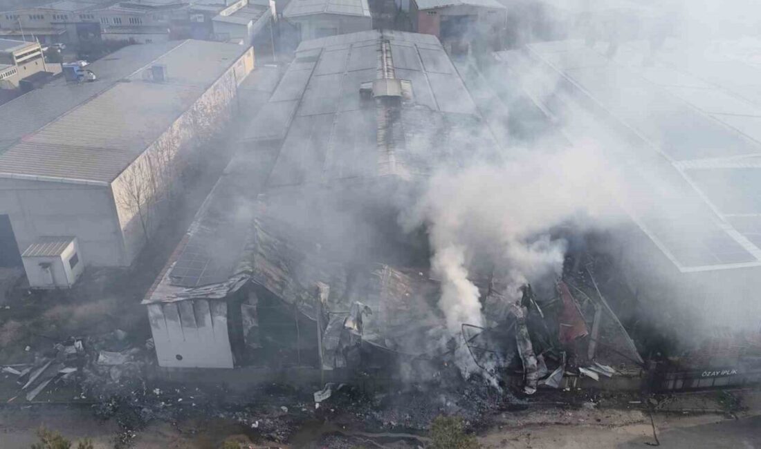 Uşak’ta, Uşak Deri Karma Organize Sanayi Bölgesi’nde bulunan bir iplik