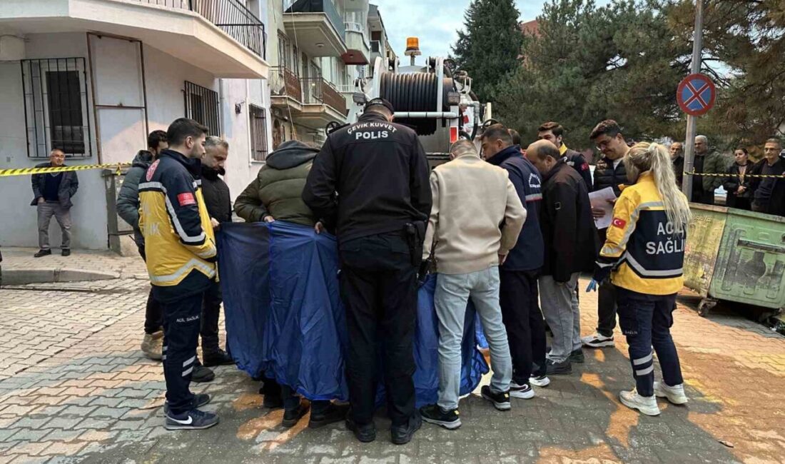 Uşak’ta, ceninin kanalizasyon hattında bulunmasıyla ilgili soruşturma kapsamında polis ekipleri
