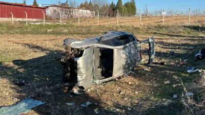 Uşak’ta meydana gelen trafik kazasında, aynı aileden 1’i bebek olmak
