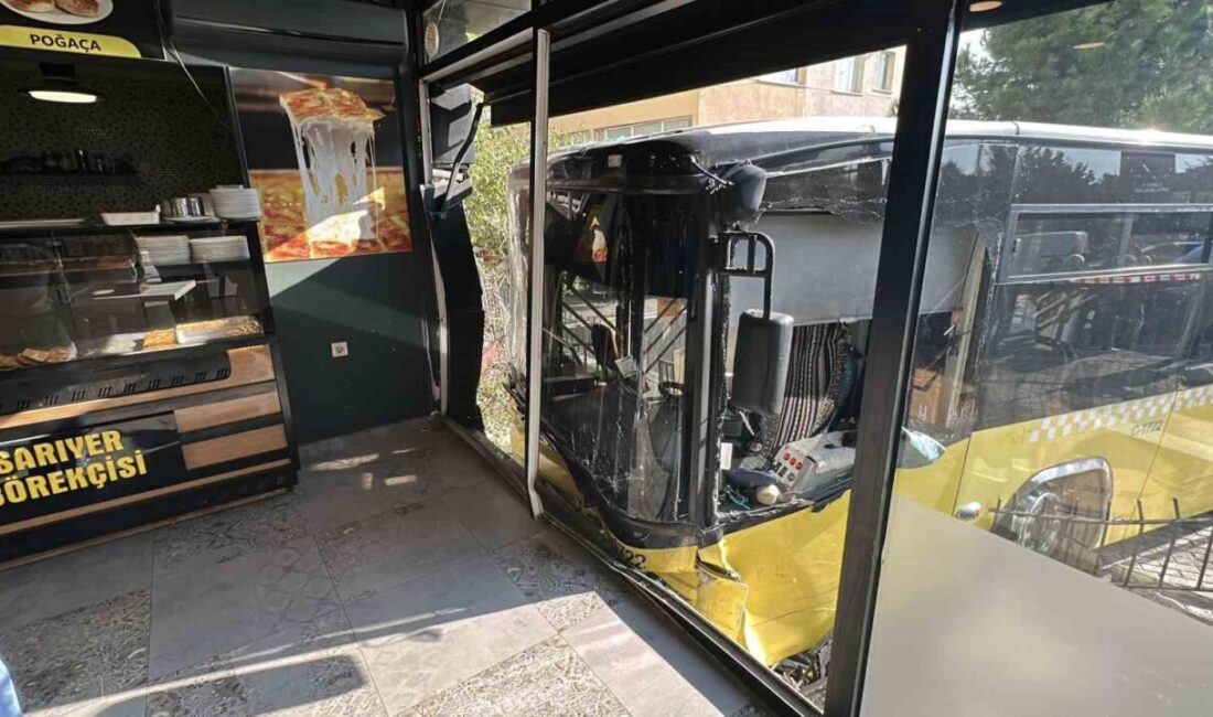 Üsküdar’da seyir halindeki bir İETT otobüsü, kontrolünden çıkarak henüz belirlenemeyen