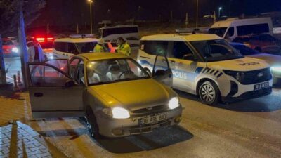 Kayseri ilindeki güvenlik uygulaması sırasında polis ekiplerinin “dur” emrine uymayarak