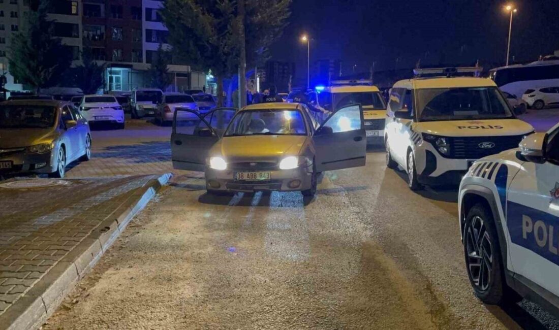 Kayseri’de, asayiş uygulaması yapan polis ekiplerinin ‘dur’ ihtarına uymayan ve