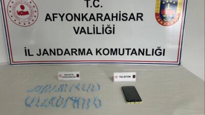 Afyonkarahisar’ın Sinanpaşa ilçesinde, 630 kullanımlık sentetik uyuşturucu bulunduran bir adres