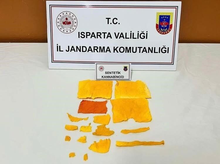 Isparta’nın Gönen ilçesinde jandarma ekipleri tarafından düzenlenen operasyonda, bin 200