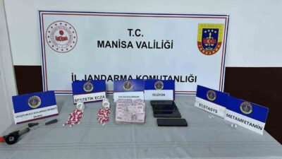 Manisa’nın Akhisar ilçesinde, Gebze-Orhangazi-İzmir Otoyolu’nda yapılan bir arama sonucunda uyuşturucu