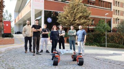İEÜ Mühendislik Fakültesi öğrencileri, robotik kol, kamera ve sensörlerle donatılmış