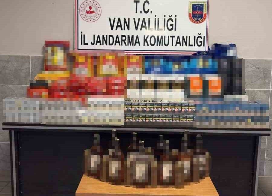 Van’ın Gürpınar ilçesinde jandarma ekipleri tarafından gerçekleştirilen operasyonda kaçak sigara,
