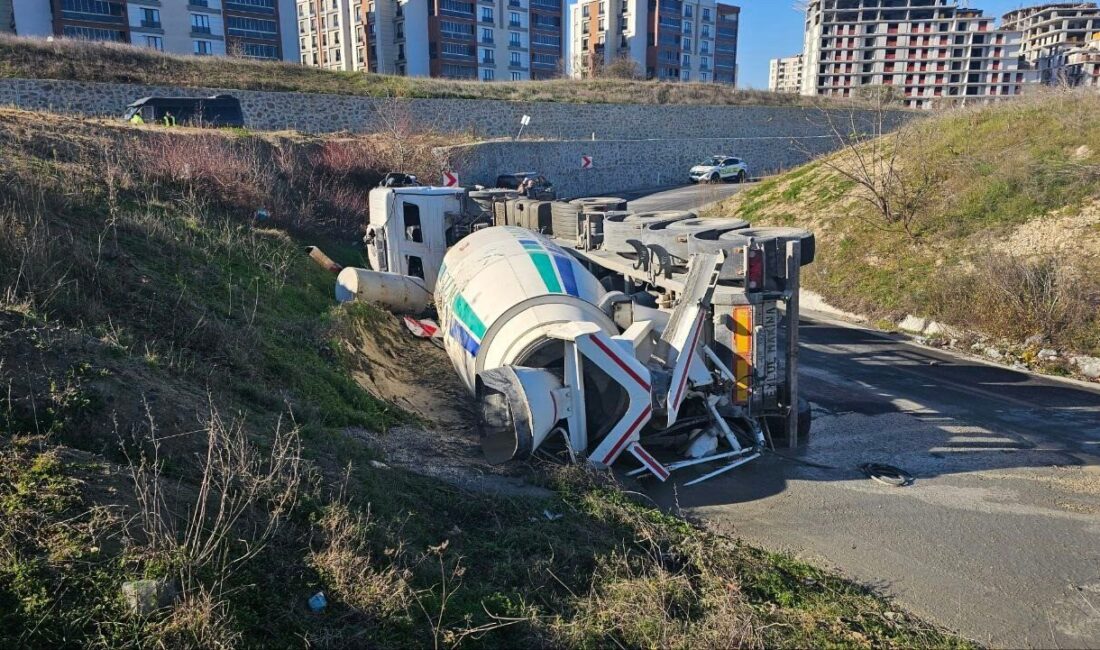 Çerkezköy ilçesinde meydana gelen bir kaza, çevre yolunda gerçekleşti. Virajı