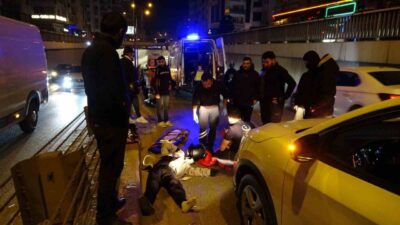 Antalya’da bir motosiklet sürücüsü, alt geçitte yavaşlayan trafiği fark ederek