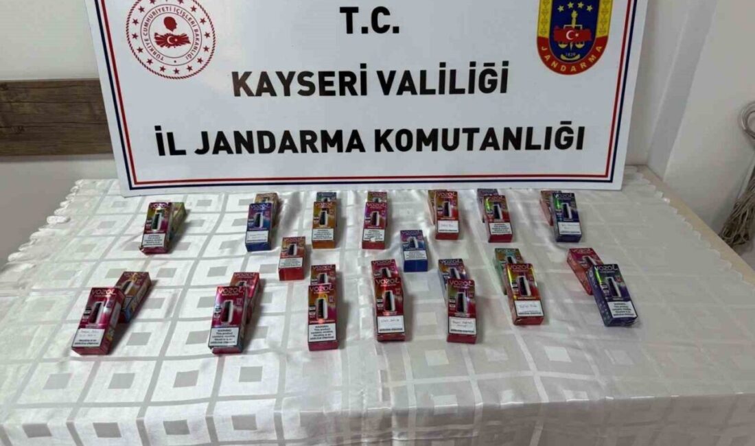 Kayseri’de jandarma ekipleri tarafından gerçekleştirilen operasyonda, bandrolsüz 930 paket sigara