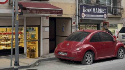 Seren Yüce isimli yönetmen, evinde kimliği belirsiz bir saldırganın saldırısına