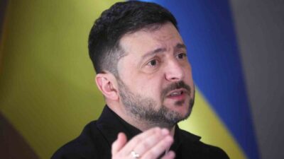 Ukrayna Devlet Başkanı Vladimir Zelenskiy, ABD Başkanı Donald Trump ile