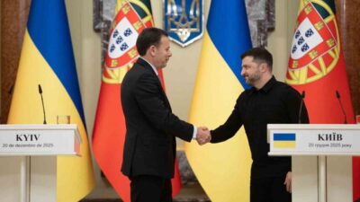 Ukrayna Devlet Başkanı Vladimir Zelenskiy, Portekiz Başbakanı Luis Montenegro’nun Kiev’e