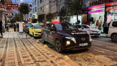 Zeytinburnu’nda bir park yeri kavgasında bir kişi hayatını kaybetti ve