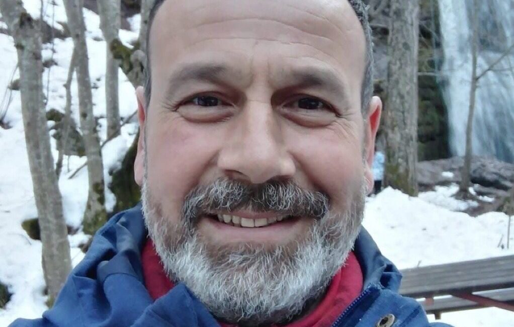 Balıkesir’in Erdek ilçesinde emekli askeri savcı Yalçın Karakaya (62), zıpkınla