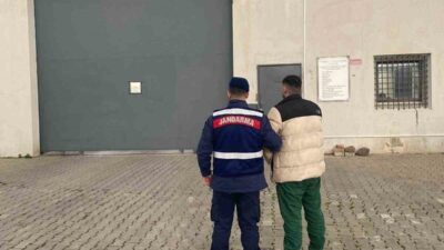 Manisa’nın Yunusemre ilçesinde, 38 yıl 4 ay hapis cezasıyla aranan