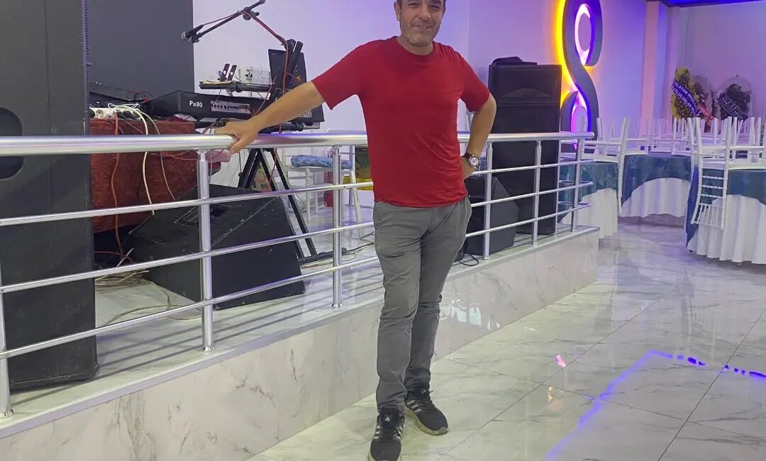 Türkiye’de benzeri pek görülmeyen bir yetenek, yerel müzik camiasında ve