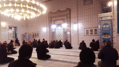 Yerköy İlçe Müftülüğü tarafından düzenlenen “Sabah Namazı Buluşması Programı” Bedri Aydın