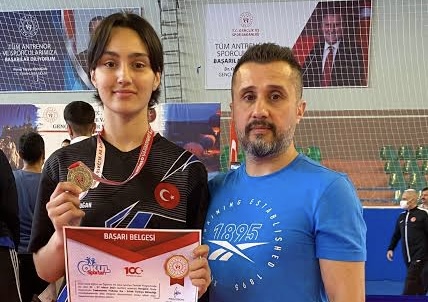 Yerköy Halk Eğitim Merkezi Müdürlüğü tarafından yapılan paylaşımda, Yerköylü bir