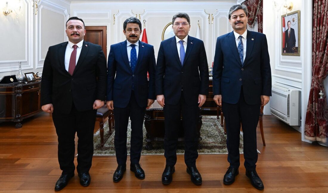 AK Parti Kırşehir Milletvekili Necmettin Erkan, Kırşehir Valisi Murat Sefa