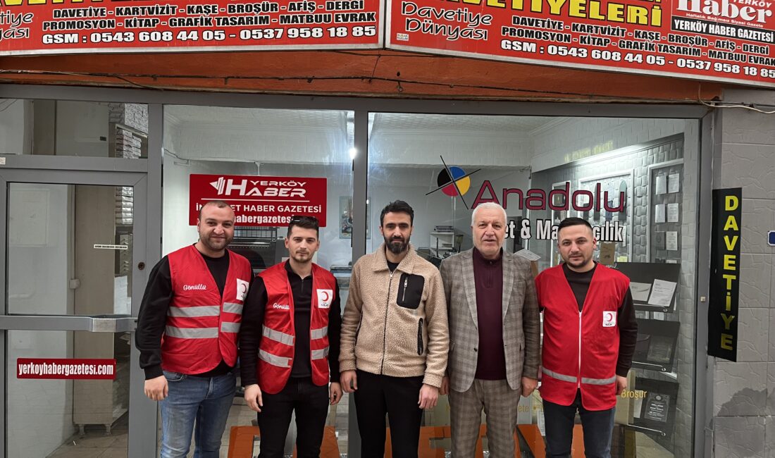 Türk Kızılay Yerköy Şubesi yöneticileri, Yerköy’de kurulan yeni Gençlik Kolları